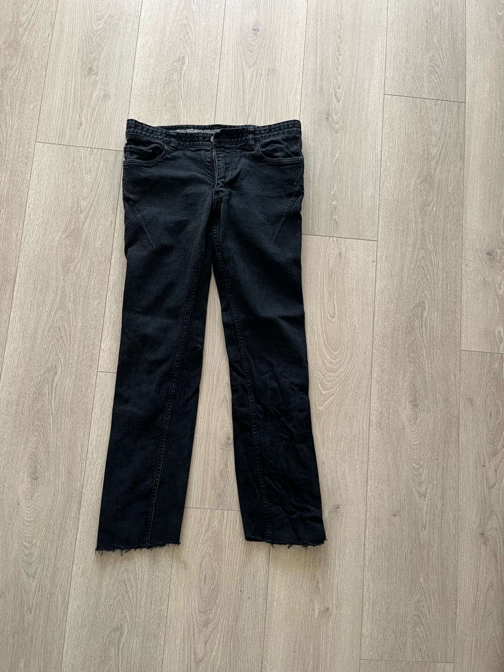 Men's Black Skinny Jeans - Modern Tapered Fit